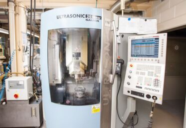 Ultrasonic 20 with 5-axis CNC control